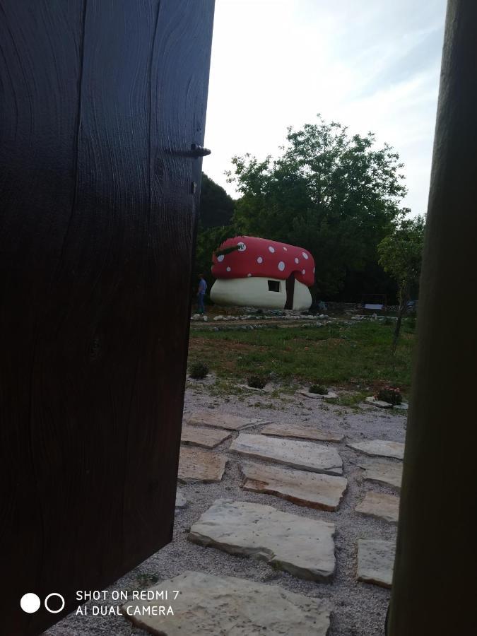 Krka Fairytale Little Castle Skradin Exterior foto